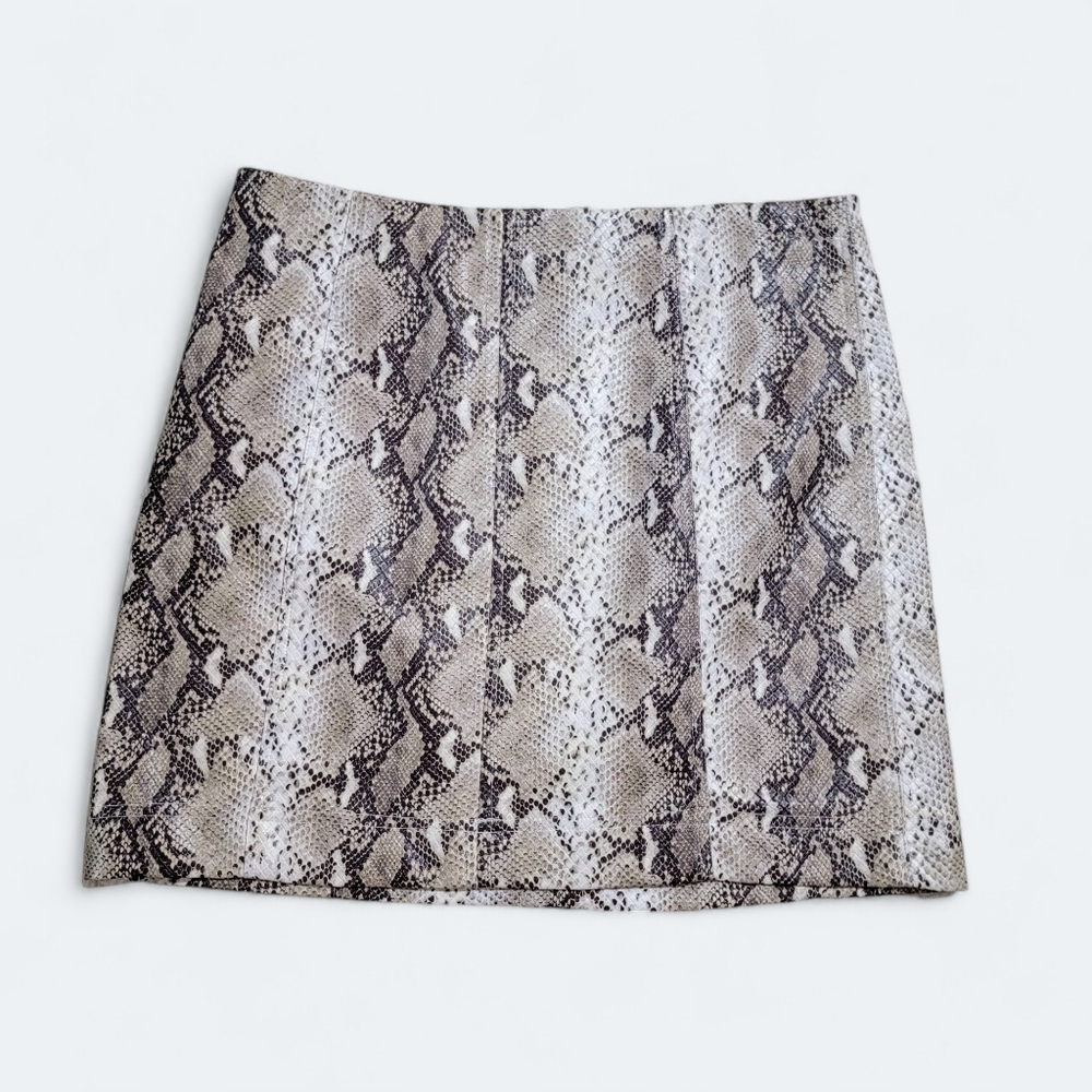 Wild Honey Faux Leather Snakeskin Print Mini Skirt Size Small